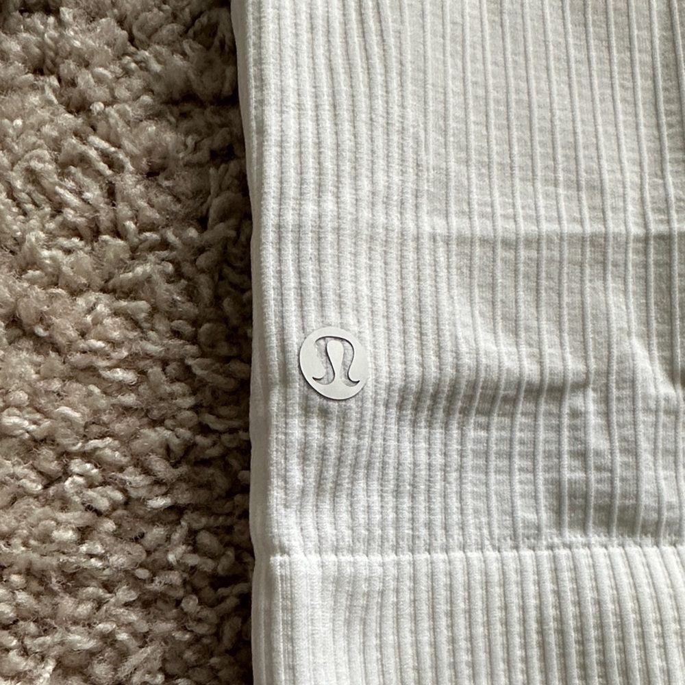 Lululemon White Ribbed Long Sleeve Top- GREAT condition!! Built in bra! - Picture 2 of 7